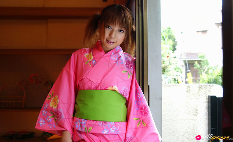 Катенька, 19 лет, 2 размер груди